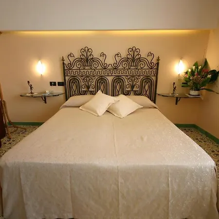 Sorrento Inn Guesthouse *