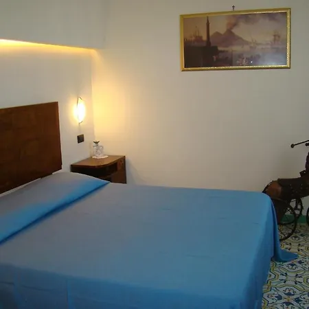 Sorrento Inn Guesthouse Сорренто
