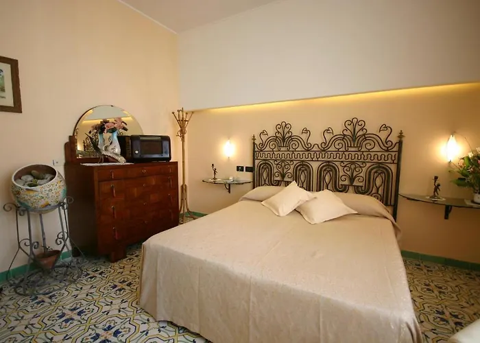 Sorrento Inn Guesthouse Gasthof Sorrent