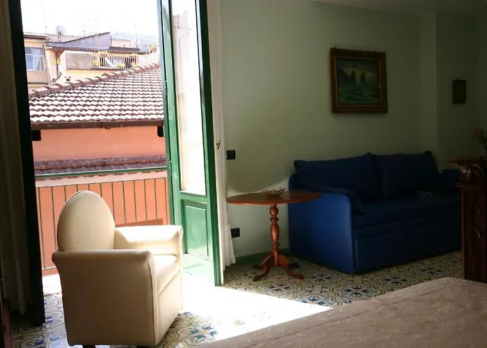 Sorrento Inn Guesthouse Gasthof Sorrent