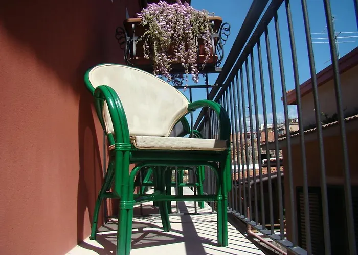 Sorrento Inn Guesthouse 4*