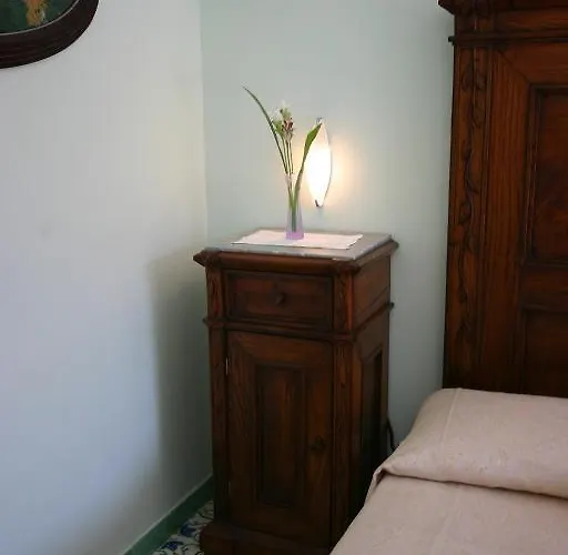 Sorrento Inn Guesthouse 4* Sorrent