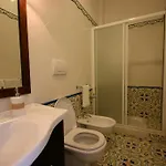 Sorrento Inn Guesthouse 4*