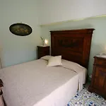 Sorrento Inn Guesthouse 4*