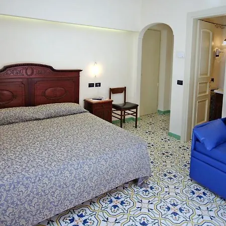Pensión Sorrento Inn Guesthouse