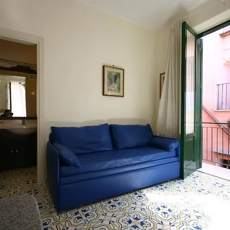 Sorrento Inn Guesthouse Pensión