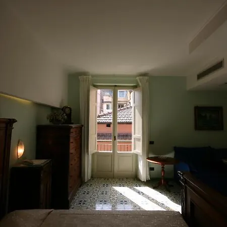 Sorrento Inn Guesthouse *