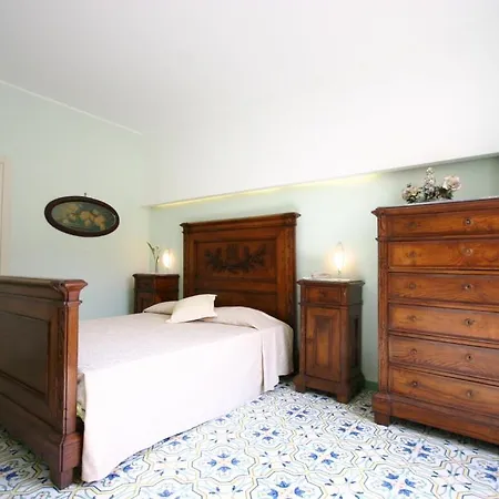 Pensión Sorrento Inn Guesthouse